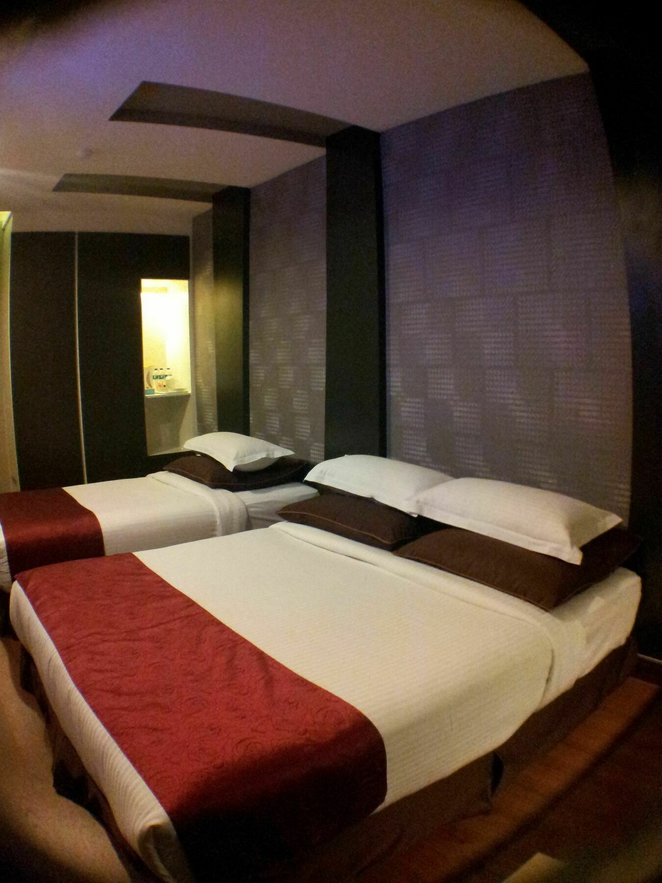 Chariton Hotel Nusa Bestari Джохор-Бару Экстерьер фото